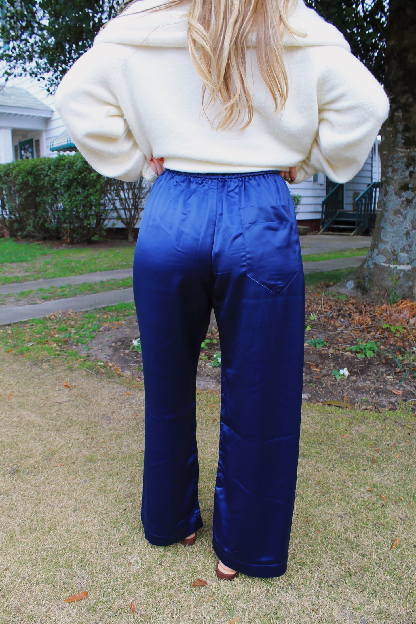 Essential Wide Leg Pant