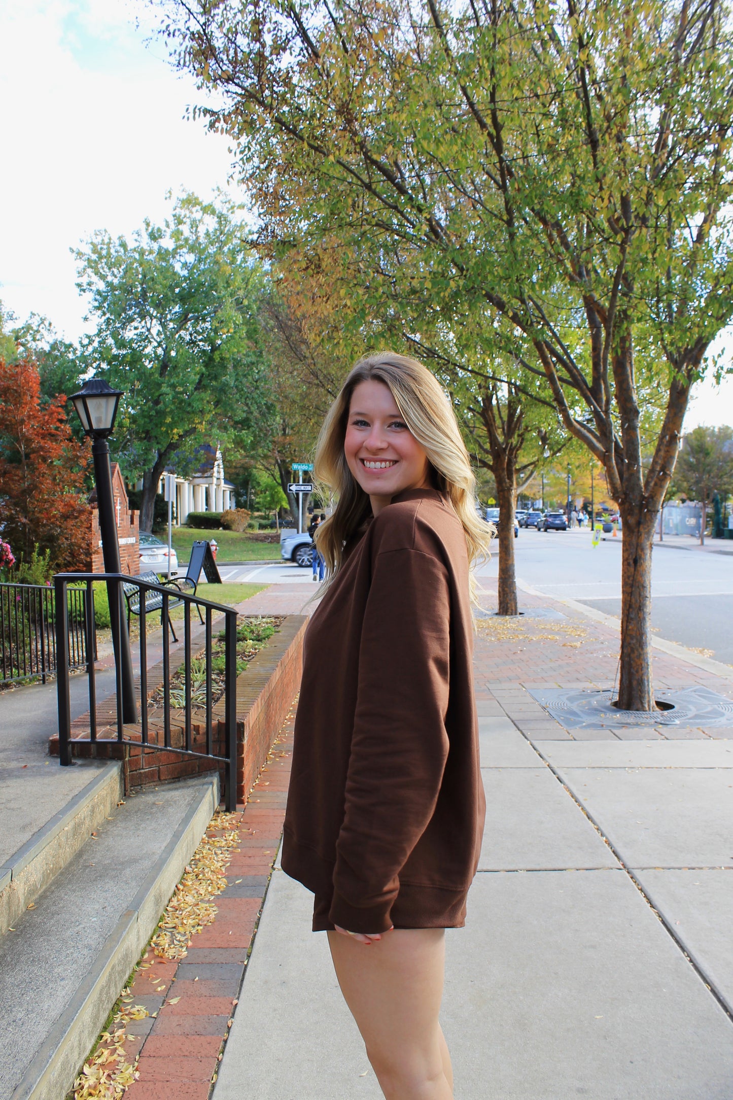 Relaxed Mock Neck - Chocolate