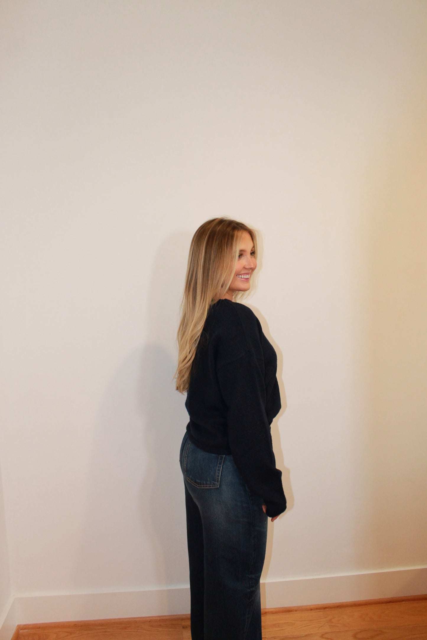 The Classic Sweater - Navy